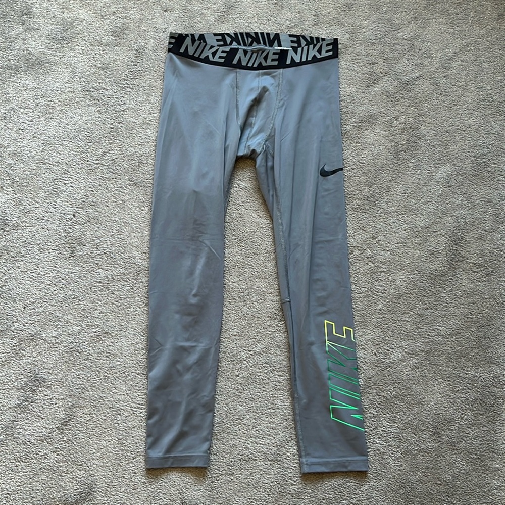 Boy's Nike Dri-FIT Training Compression Tights | Size: XL